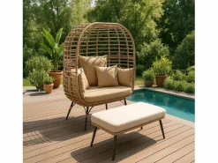Conjunto de exterior Jane - Sillón colgante de efecto ratán y reposapiés de gran tamaño con cojín < Concept-Usine Online